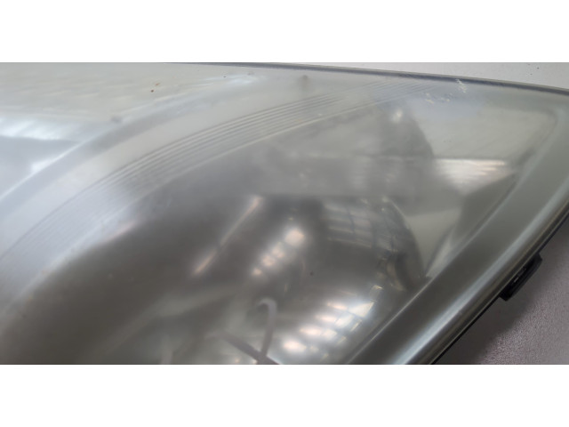 Фара передняя Toyota Prius 2003-2009 правая