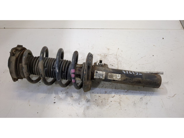 Стойка амортизатора Skoda Yeti 2009-2018 3C0413031BC, 1K0411105DN