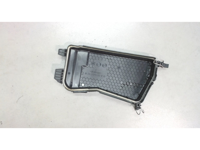 Крышка блока предохранителей  Mercedes E W212 2013-2016      js1ca111100105028     2.1