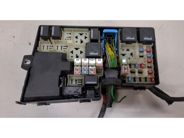 Блок реле Volvo S40 2004- 1.8