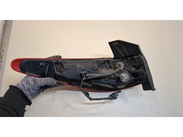 Задний фонарь