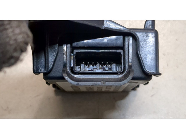 Блок комфорта  Volvo V90 2016-2020      31489409  