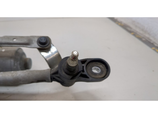 Двигатель стеклоочистителя (моторчик дворников) передний Mazda 3 (BK) 2003-2009