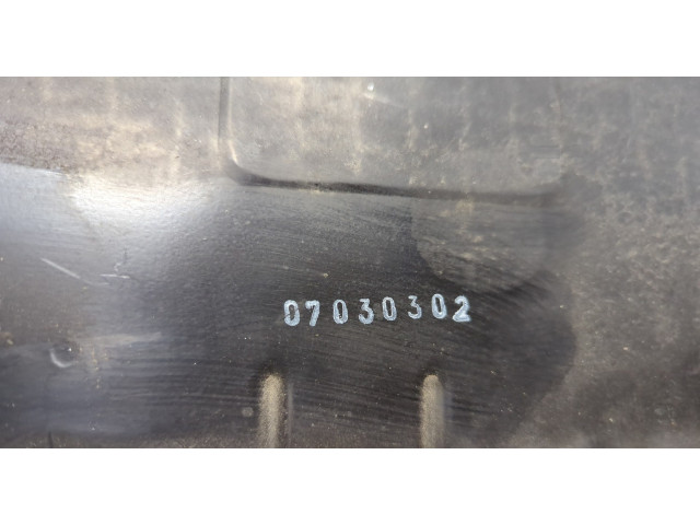 Вентилятор радиатора Mitsubishi Space Star 1998-2006