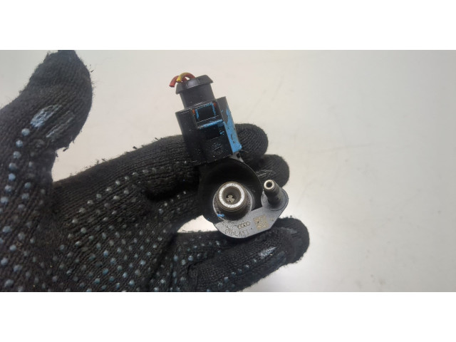 Форсунка топливная Audi A6 (C6) 2004-2011 0445115039