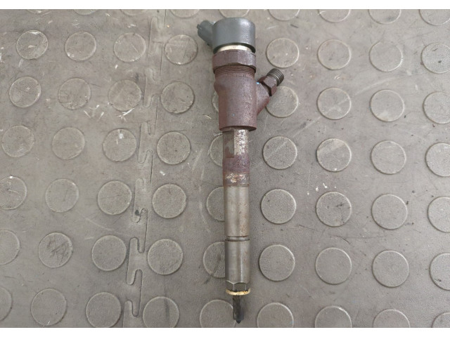 Форсунка топливная Toyota Corolla E12 2001-2006 2367039105, 0445110227