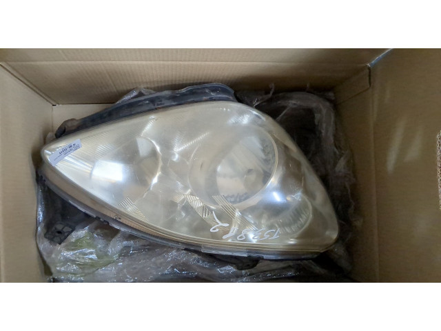 Фара передняя Honda CR-V 2001-2006 правая