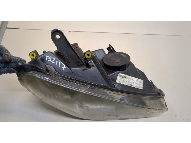 Фара передняя  Ford C-Max 2002-2010 правая 