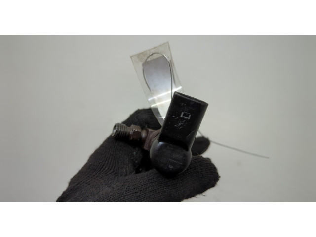 Форсунка топливная Skoda Rapid 2012-2020 03L130277B