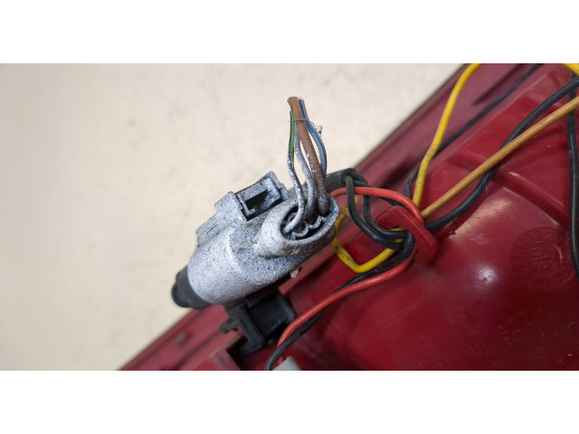 Задний фонарь 8T0945096