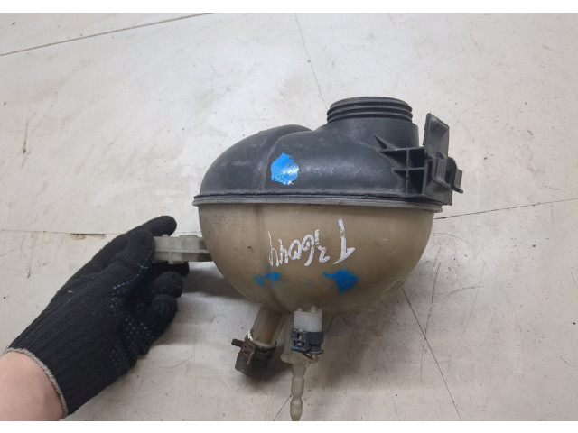 Бачок расширительный  Mercedes C W204 2007-2013 2045000549     2.1