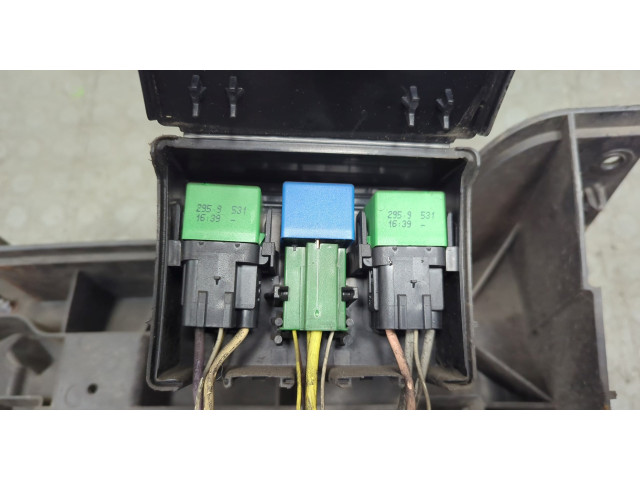 Замок капота  Peugeot Expert 2007-2016     