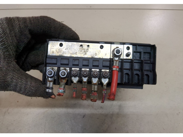 Блок предохранителей Volkswagen Golf 6 2009-2012 1K0937125D