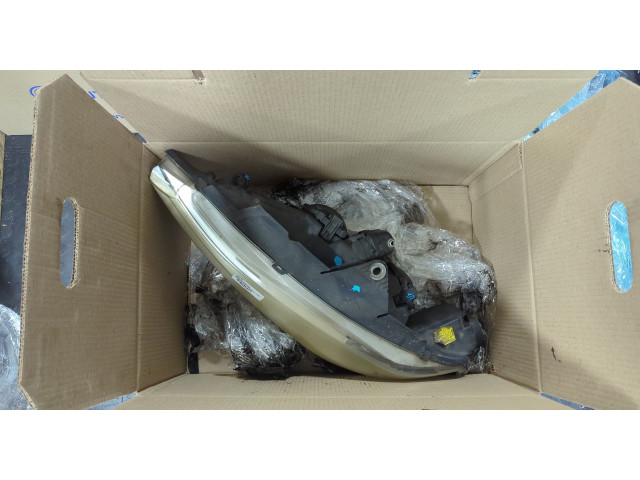 Фара передняя  Peugeot 406 1999-2004 левая 