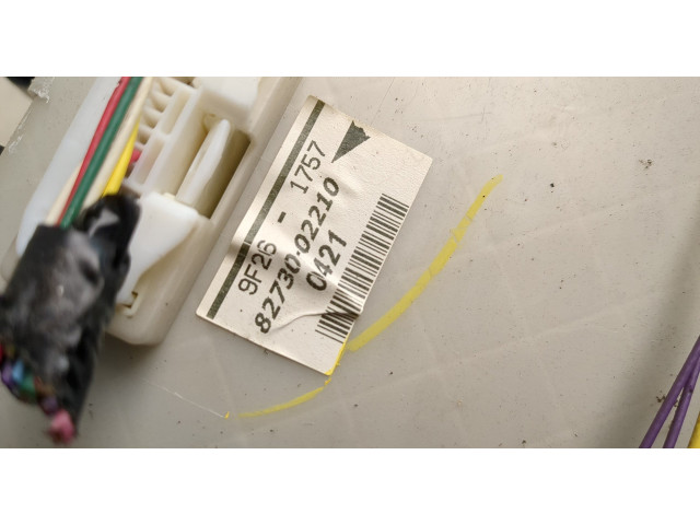 Блок предохранителей  Toyota Corolla E15 2006-2013      8273002210   