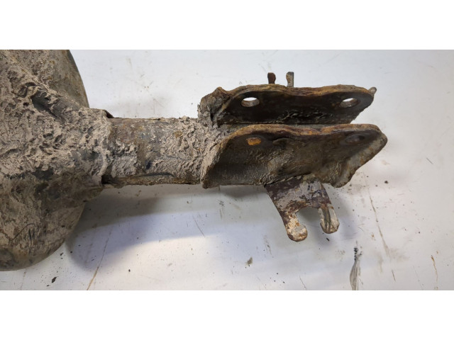 Стойка амортизатора  Mitsubishi Space Star 1998-2006 MR913130, MR914713     