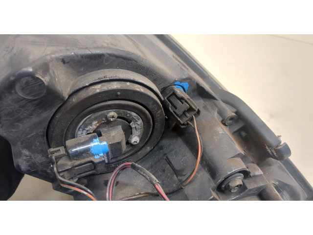 Фара передняя Mazda 3 (BK) 2003-2009 правая