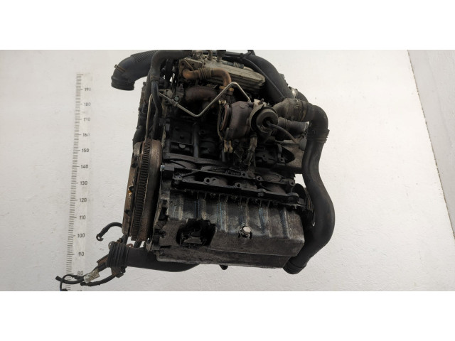 Форсунка топливная  Volkswagen Golf Plus    038130073AG     