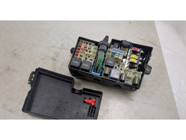 Блок предохранителей  Ford Focus 2 2005-2008         