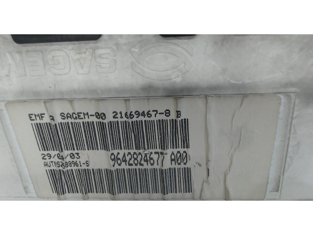 Дисплей бортового компьютера Citroen Berlingo 2002-2008 9642824677a00