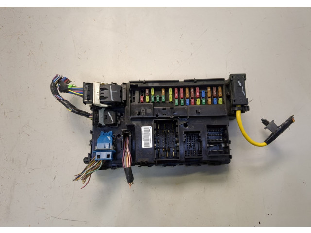 Блок предохранителей Lincoln MKZ 2016-2020 HQ9T14D068BC