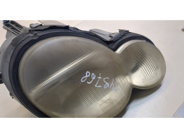 Фара передняя Mercedes C W203 2000-2008 правая