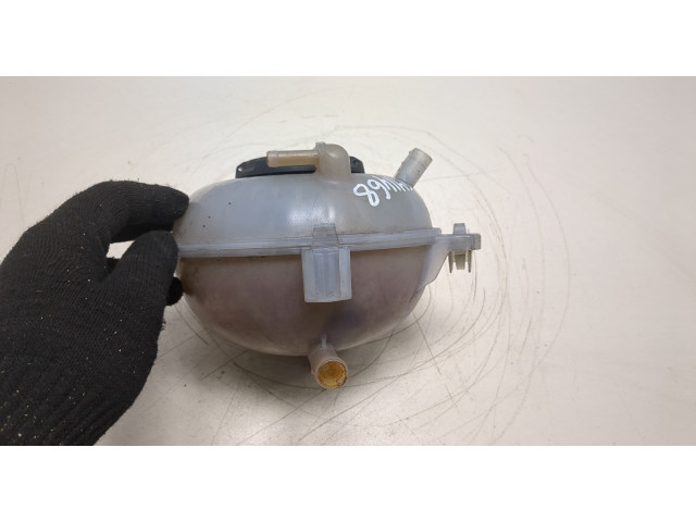 Бачок расширительный  Skoda Octavia (A7) 2017-2021 5Q0121407G   