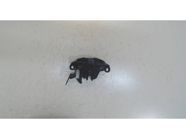 Замок капота Nissan Armada 2003-2007