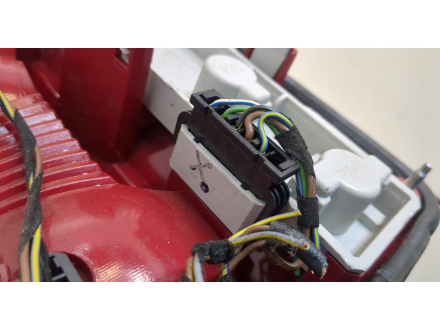 Задний фонарь 1Z5945112A