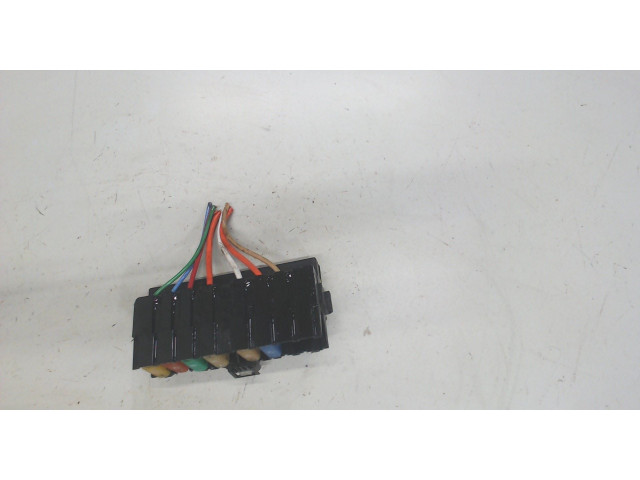 Блок предохранителей  Peugeot 3008 2009-2016          1.6