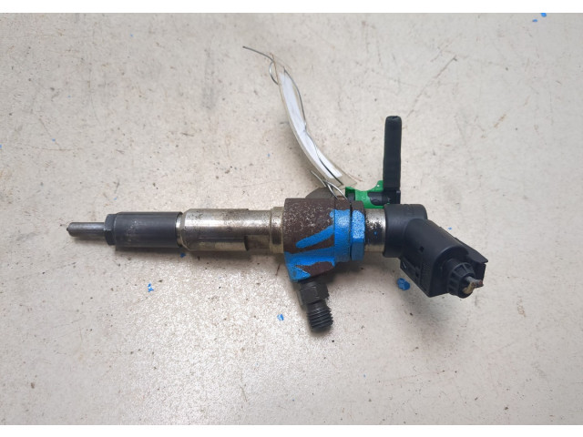 Форсунка топливная  Peugeot 5008 2009-2016    9802448680     