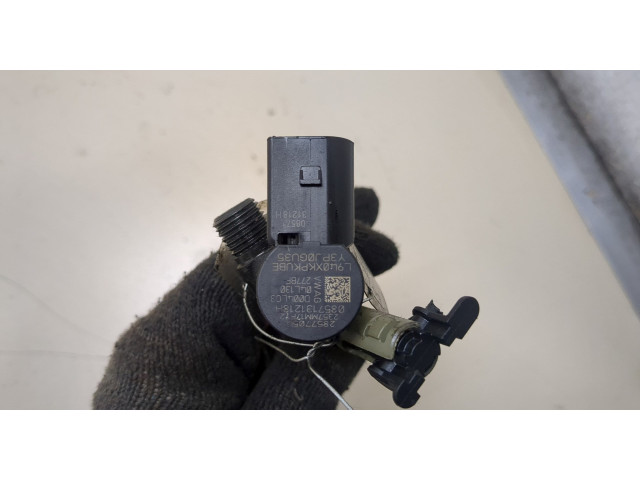 Форсунка топливная Skoda Octavia (A7) 2013-2023 04L130277BF