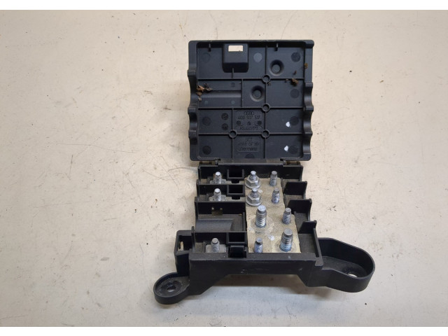 Блок предохранителей  Audi A6 (C7) 2011-2018      4G0937517   