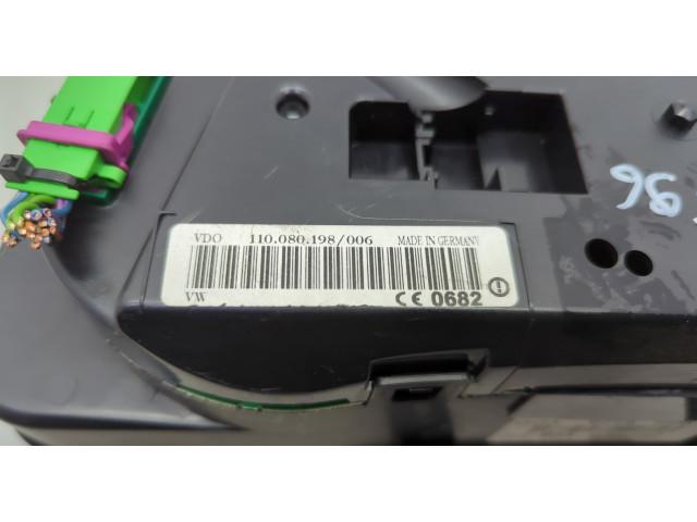 Панель приборов  Volkswagen Passat 5 2000-2005            