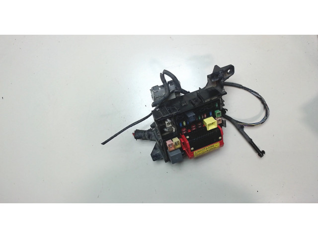 Блок предохранителей Mitsubishi Eclipse 2005-2011 507280267 2.4