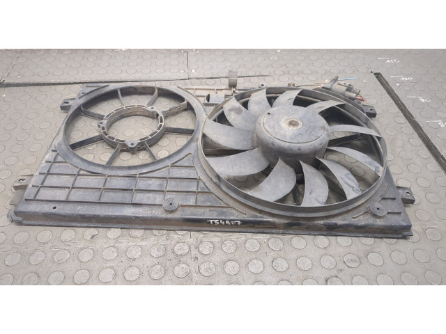 Вентилятор радиатора  Volkswagen Caddy 2004-2015           