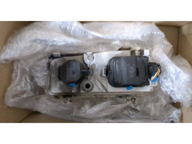 Фара передняя  Volkswagen Passat 4 1994-1996 правая 