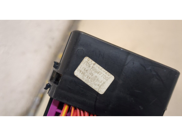 Блок предохранителей Skoda Yeti 2013-2018