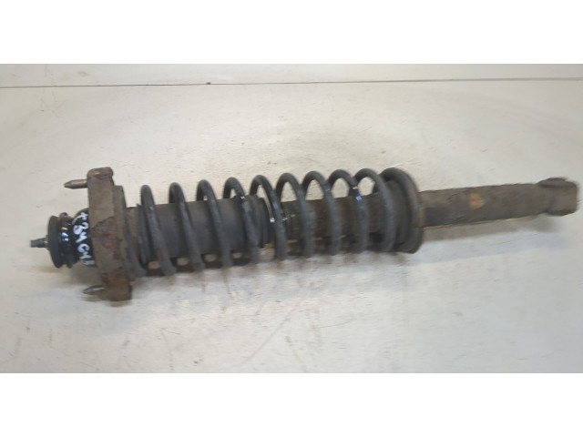 Стойка амортизатора Mitsubishi Carisma MR913122, M818685 1.6 бензин