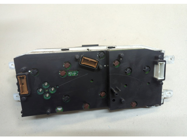 Панель приборов  Nissan X-Trail (T30) 2001-2007            