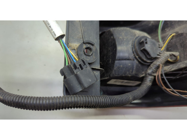 Задний фонарь