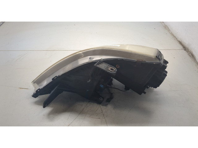 Фара передняя  SsangYong Rexton 2001-2007 правая 