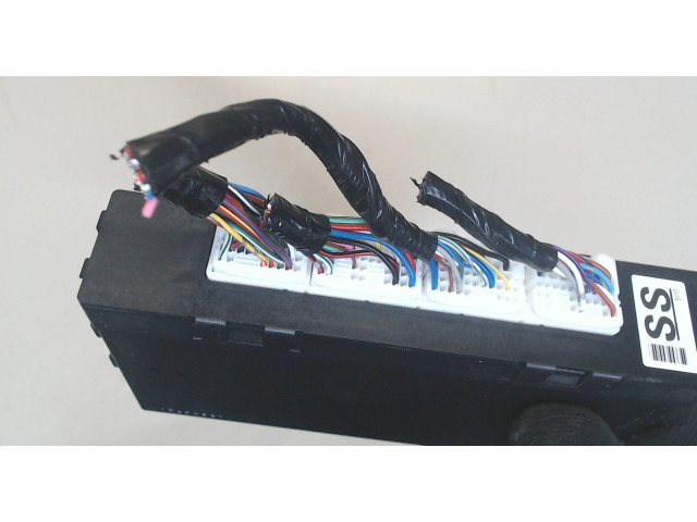 Блок комфорта  Subaru Forester 2013-      88281sg520   