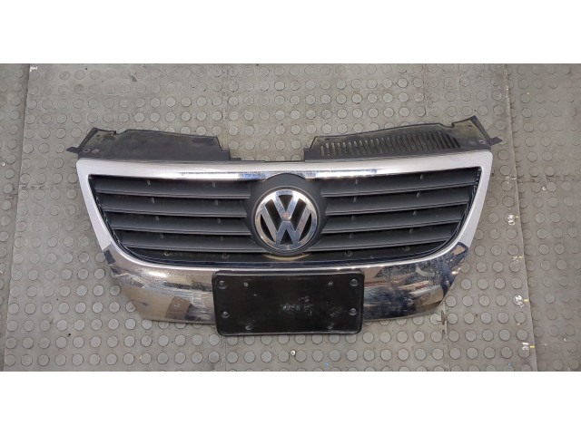 Решетка радиатора  Volkswagen Passat 6 2005-2010          3C0853651A, 3C0853651APWF
