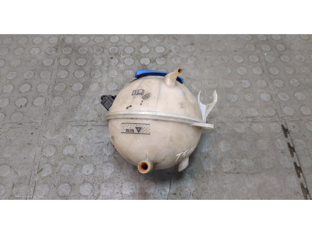 Бачок расширительный  Volkswagen Passat CC 2008-2012    
