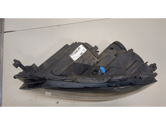 Фара передняя  Volkswagen Passat 7 2010-2015 Европа левая 