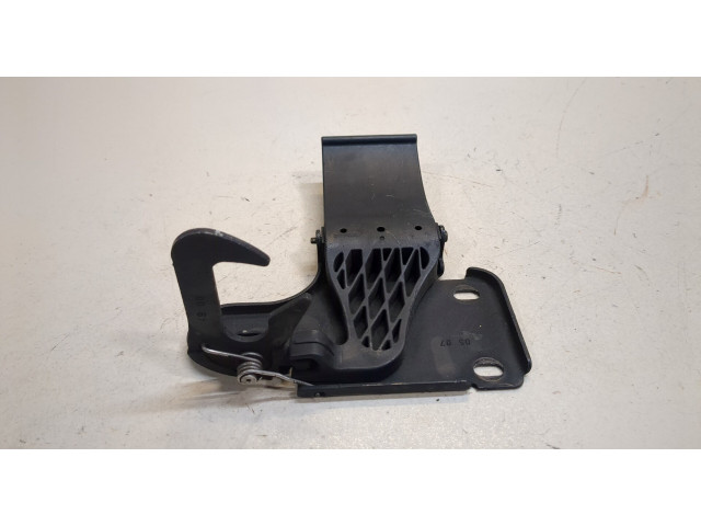 Замок капота Audi A8 (D3) 2005-2007