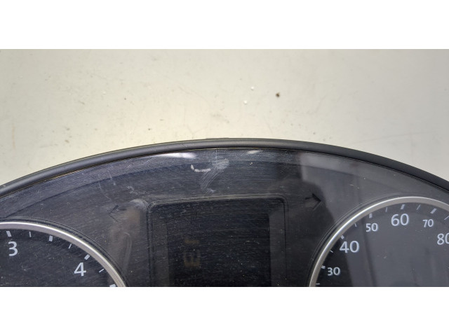 Панель приборов Volkswagen Tiguan 2011-2016 5N0920973D