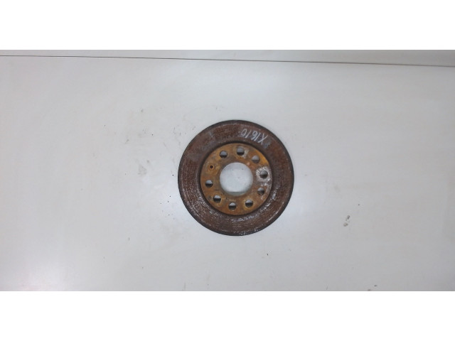 Диск тормозной  Audi A4 (B6) 2000-2004 1.9  задний     8E0615601P      