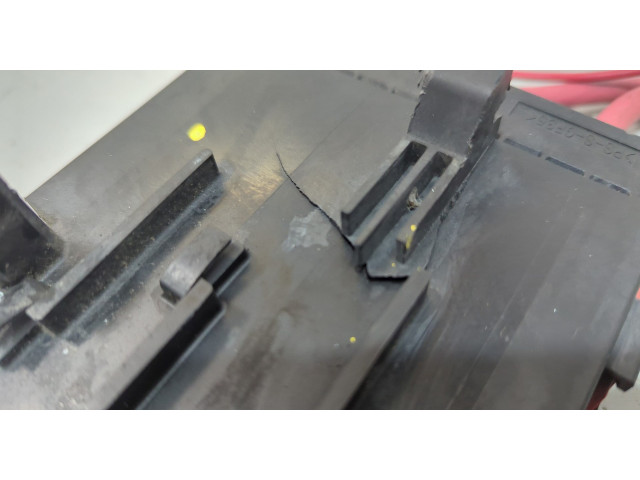 Блок предохранителей  Jeep Grand Cherokee 2010-2013         